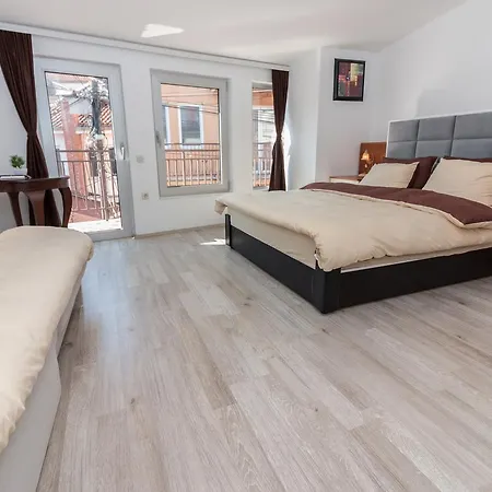 Darija - City Square Apartment